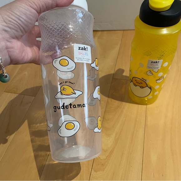 2 new sanrio gudetama 30oz bottles - Picture 2 of 6